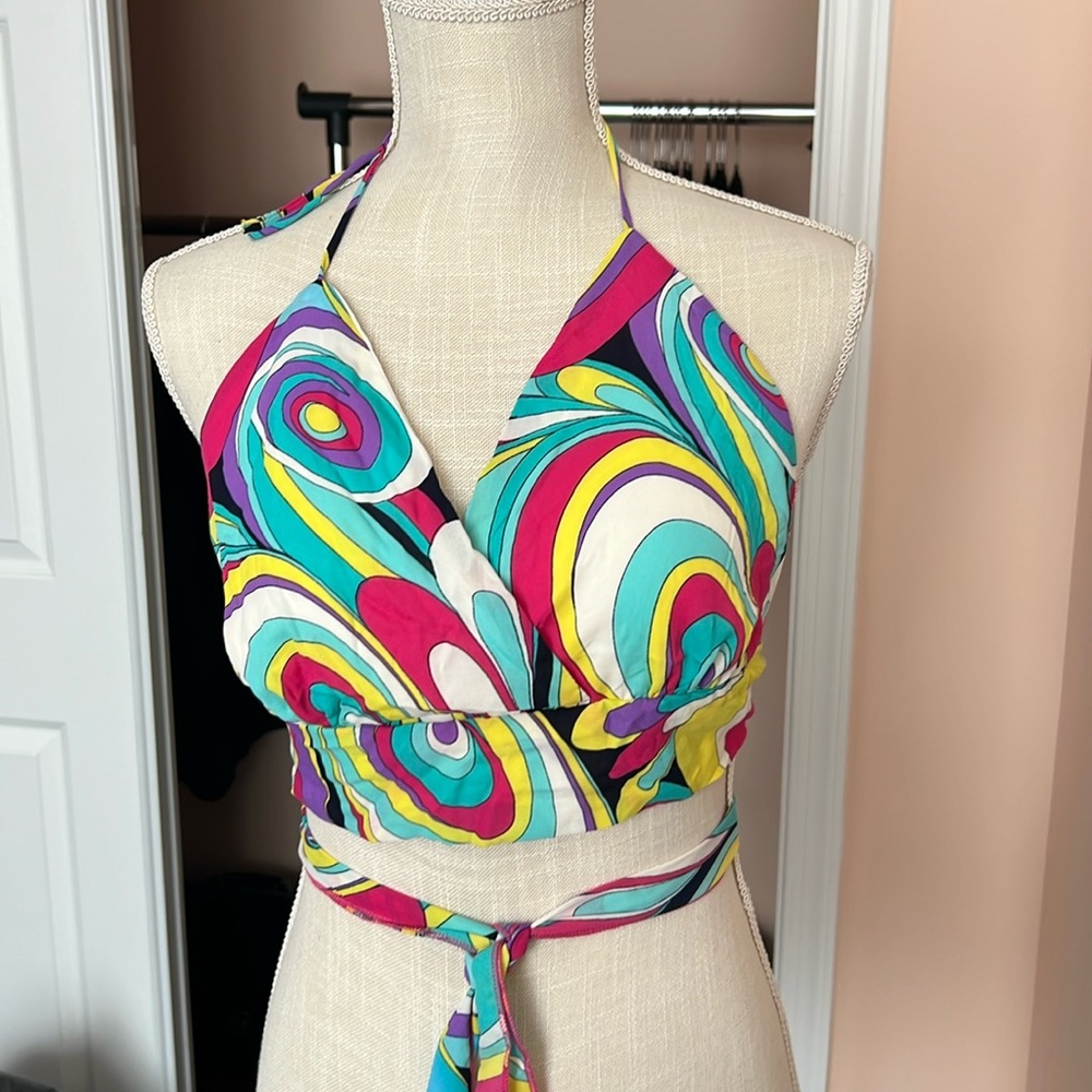 One by One retro crop top size M